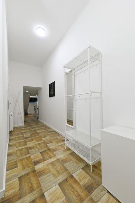 2 Bedroom Flat In Damjanich Str., Hirsch Budapest Luaran gambar